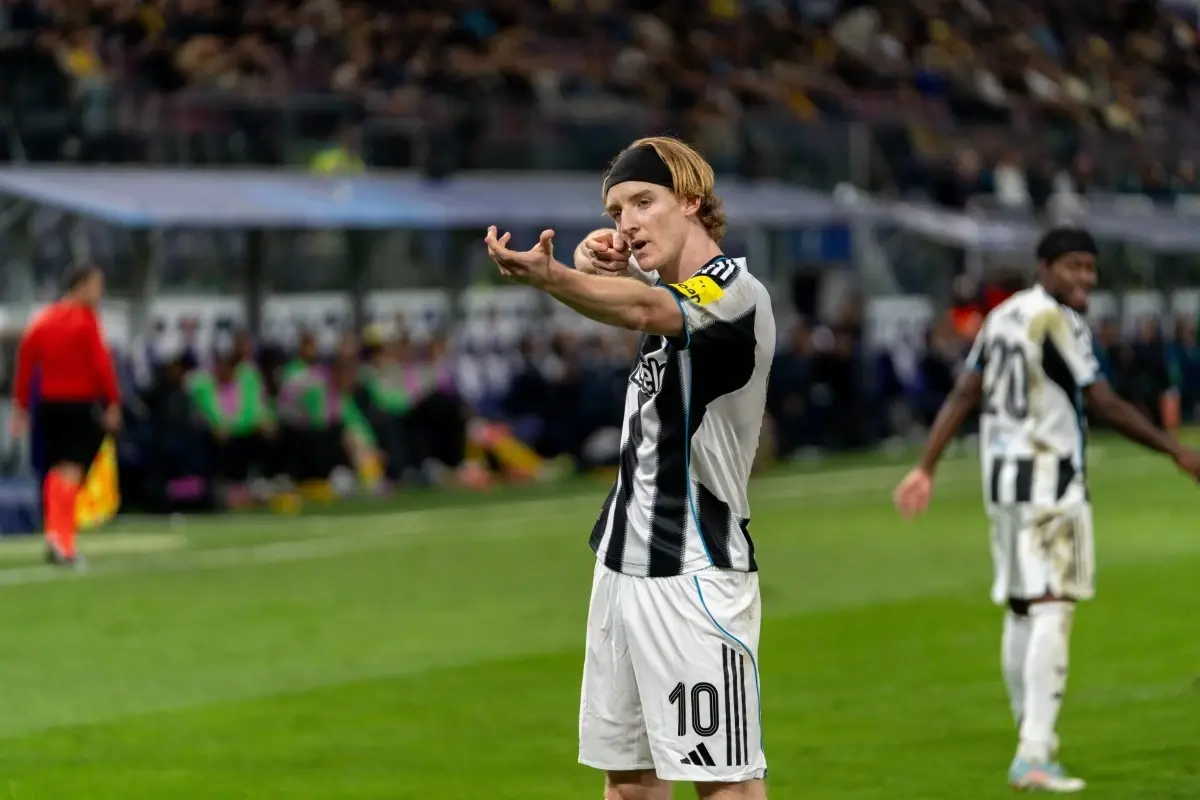 barcelona-przejmuje-prowadzenie-w-wyscigu-po-anthonyego-gordona-newcastle-zada-85-90-mln-euro