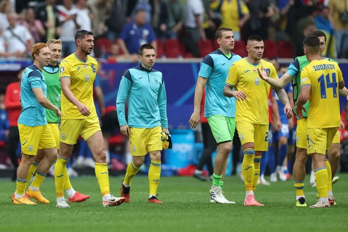 vitaliy-mykolenko-opuszcza-zgrupowanie-reprezentacji-ukrainy-z-powodu-kontuzji